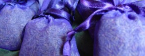 organza-purple-sachet1-642x250